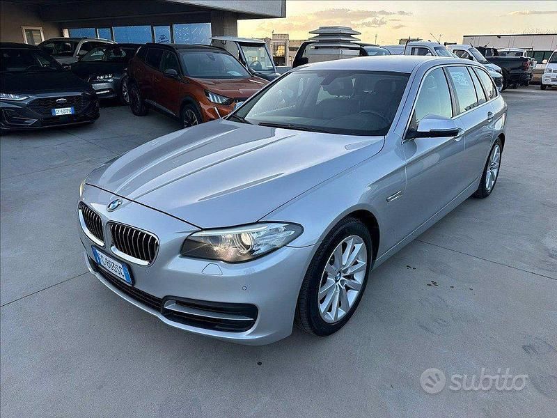 Usata BMW 520 Luxury Line 190 CV (139 kW) 2016 Grigio Station wagon