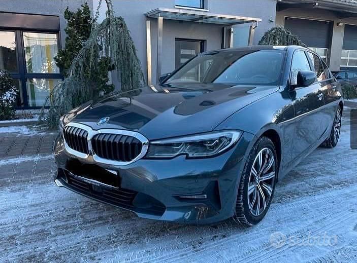 Usata BMW 320 Sport Line 190 CV (139 kW) 2021 Grigio Berlina