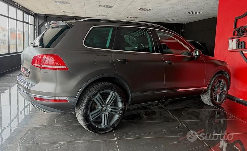 Usata VW Touareg Sport 262 CV (192 kW) 2017 Grigio SUV