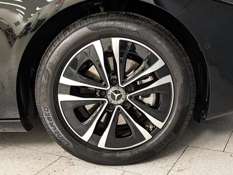 Usata Mercedes A180 Advanced 136 CV (100 kW) 2024 Nero Berlina