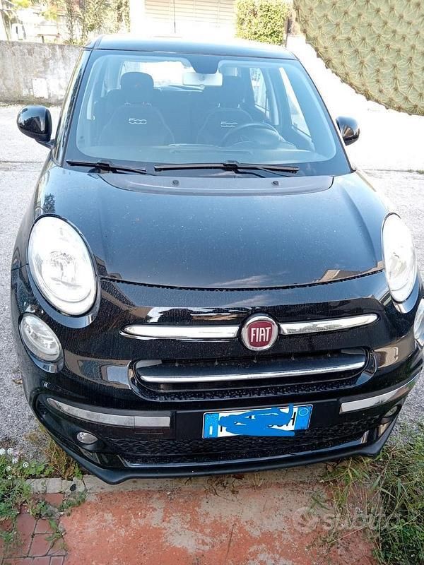 Nero Usata 2018 Fiat 500L Monovolume | 11.850 € (Molto cara) - Immagine 1/4