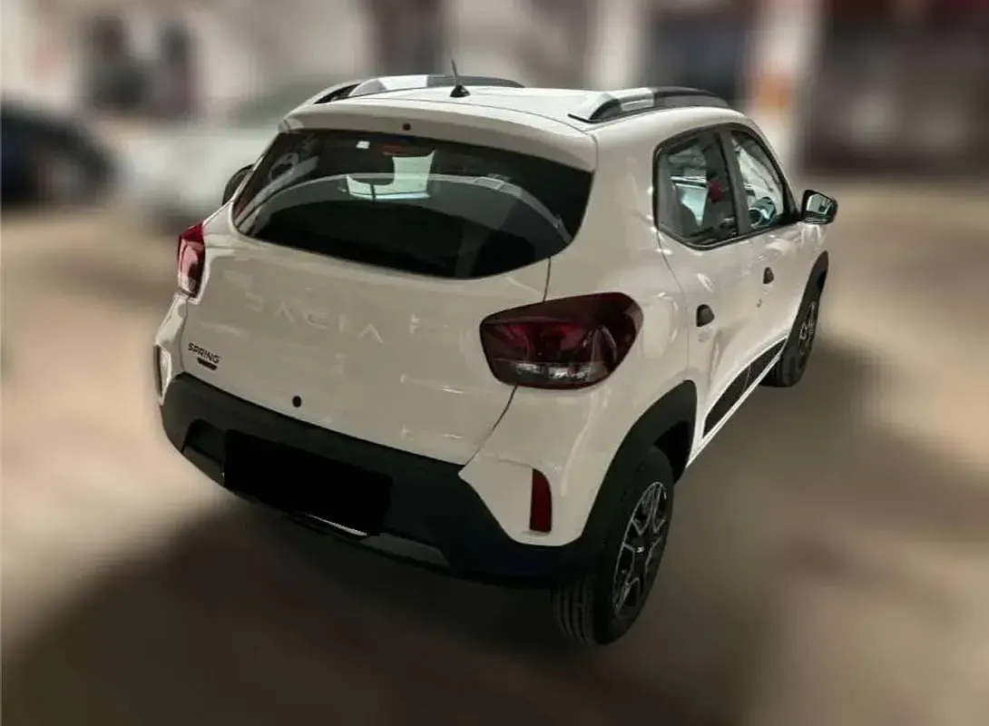 Usata Dacia Spring Business 19 kW (26 CV) 2024 Bianco Utilitaria