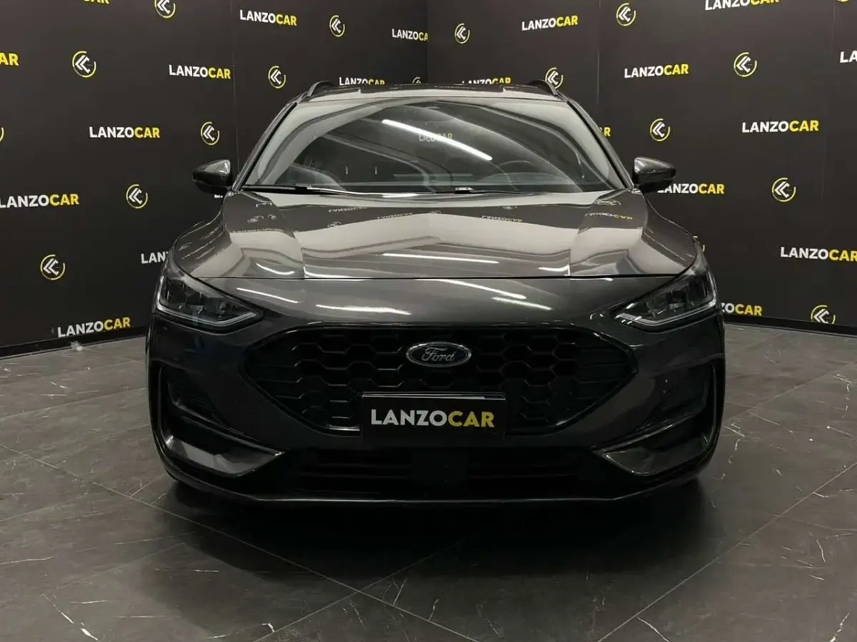 Usata Ford Focus ST-Line 155 CV (114 kW) 2023 Grigio Station wagon