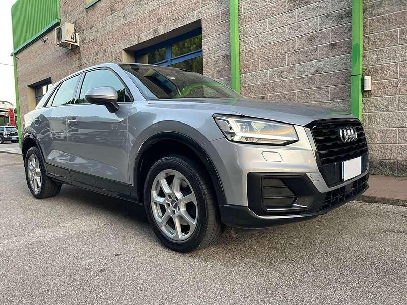 Usata Audi Q2 Ambiente 116 CV (85 kW) 2021 Argento SUV