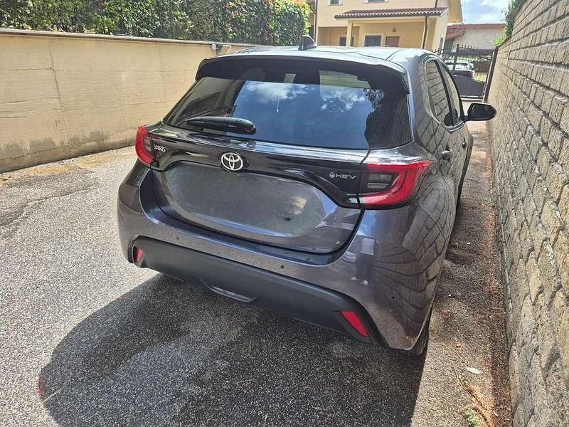 Usata Toyota Yaris Hybrid Trend 92 CV (67 kW) 2024 Berlina