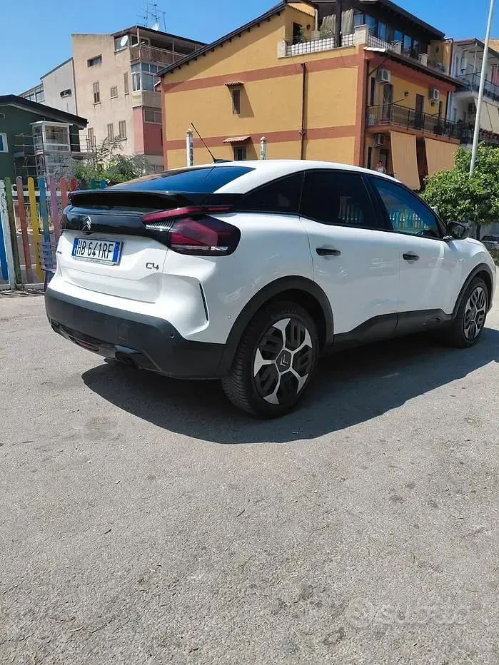 Usata Citroën C4 Shine 131 CV (96 kW) 2022 Bianco Berlina