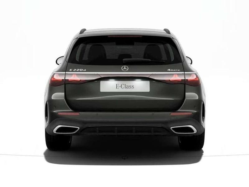 Nuova Mercedes E220 AMG Line Premium 197 CV (144 kW) 2025 Grigio scuro / metallizzato Station wagon