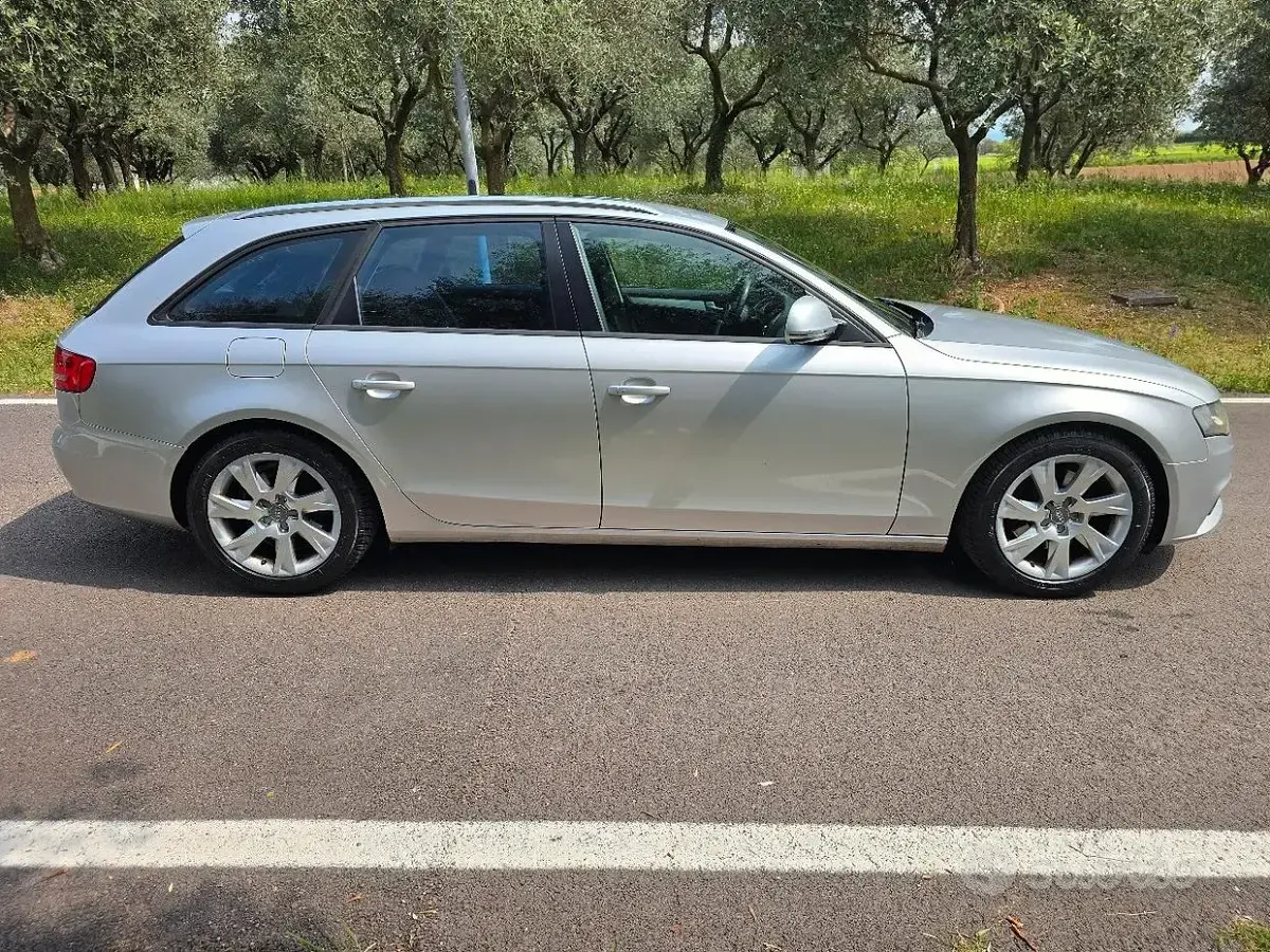 Usata Audi A4 120 CV (88 kW) 2009 Grigio Station wagon