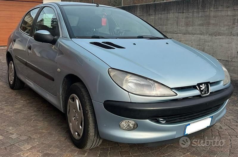 Usata Peugeot 206 2000 Utilitaria
