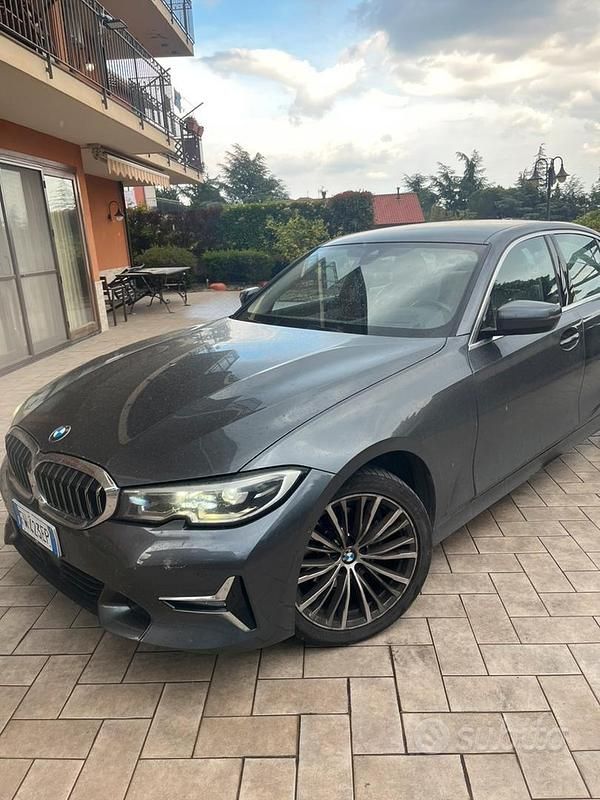 Usata BMW 320 190 CV (139 kW) 2019 Marrone Berlina