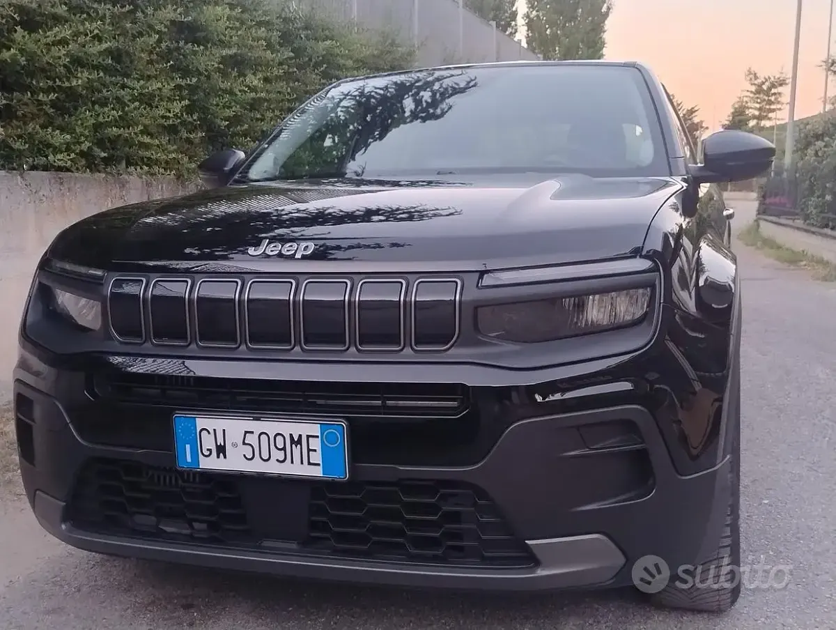 Usata Jeep Avenger 101 CV (74 kW) 2025 Nero SUV