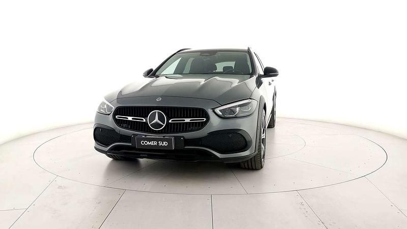 Grigio Usata 2022 Mercedes C220 Premium Plus Station wagon | 36.500 € (Buon prezzo) - Immagine 1/4