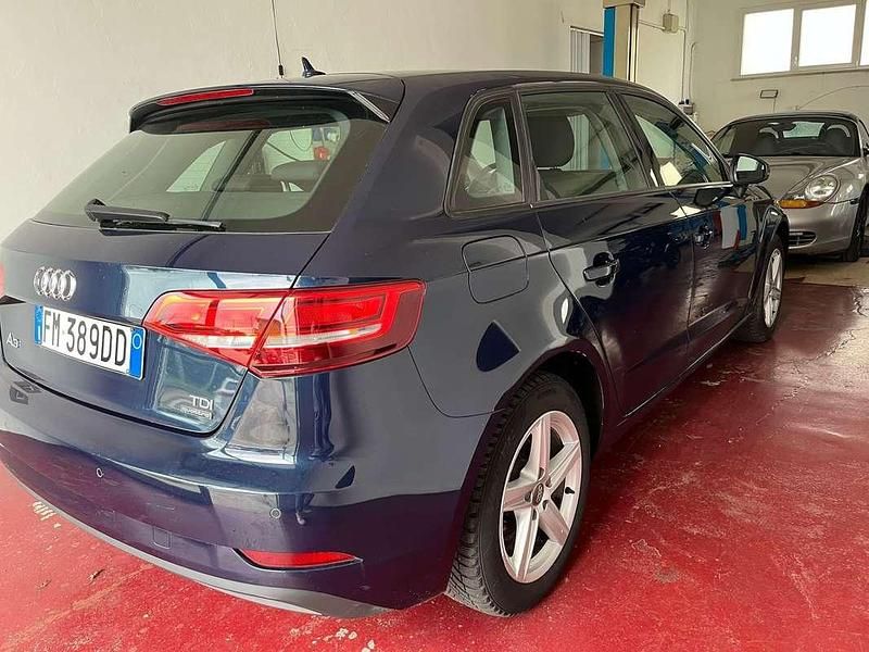 Usata Audi A3 Ambiente 150 CV (110 kW) 2017 Blu/azzurro Berlina