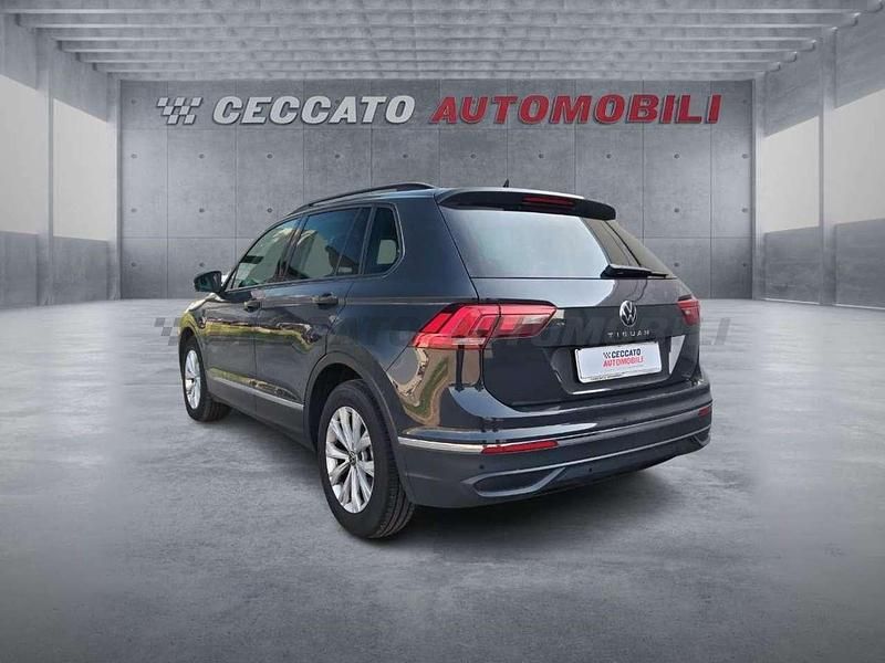 Usata VW Tiguan Life 150 CV (110 kW) 2023 Grigio SUV