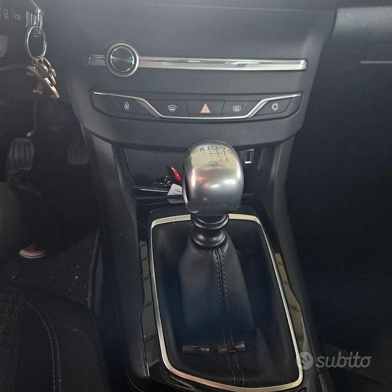 Usata Peugeot 308 2019 Blu Berlina