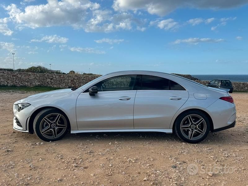 Grigio Usata 2023 Mercedes 200 AMG line Coupé | 36.500 € (Ottimo prezzo) - Immagine 1/4