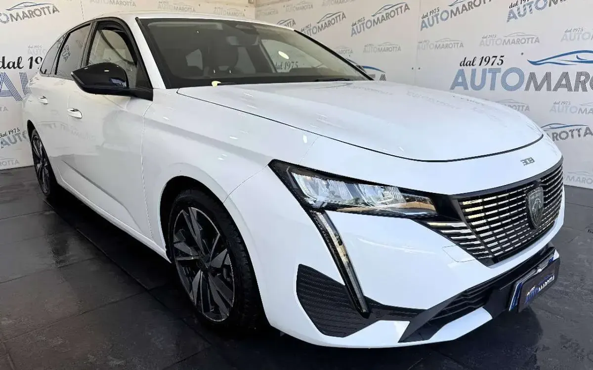 Usata Peugeot 308 Allure 131 CV (96 kW) 2022 Bianco banchisa pastello Station wagon