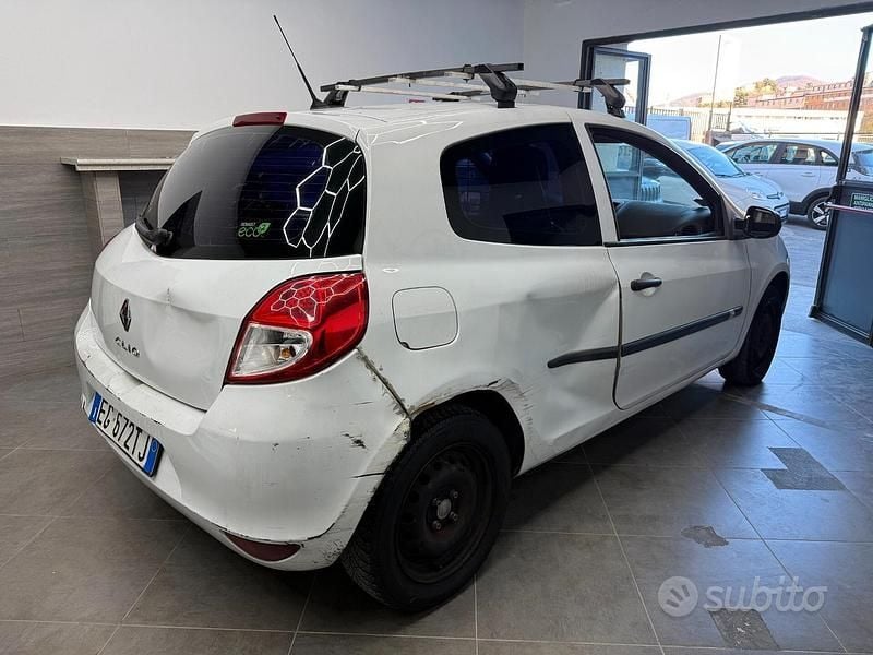 Usata Renault Clio II 2011 Bianco Furgone
