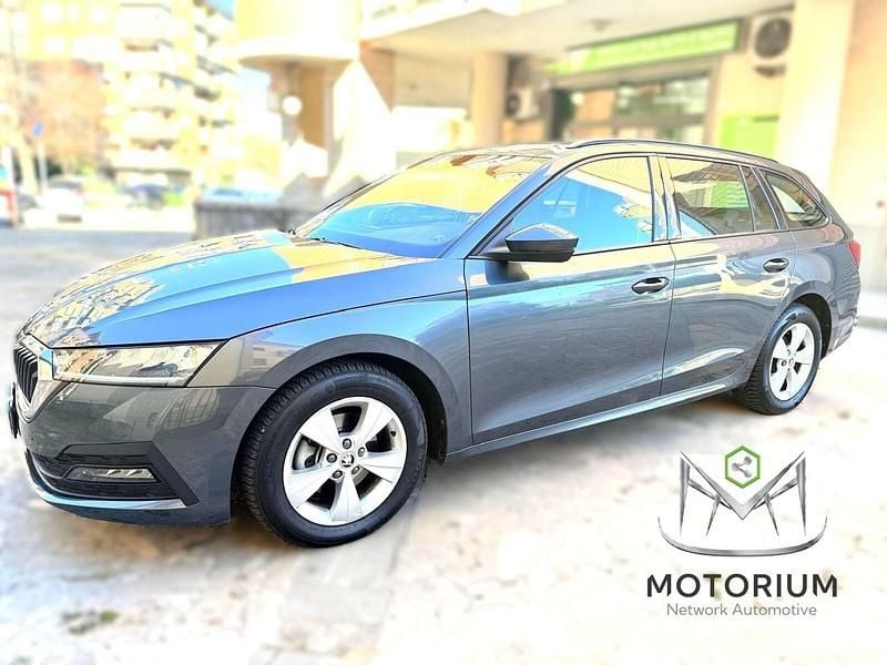 Usata Skoda Octavia Executive 116 CV (85 kW) 2021 Gray Station wagon