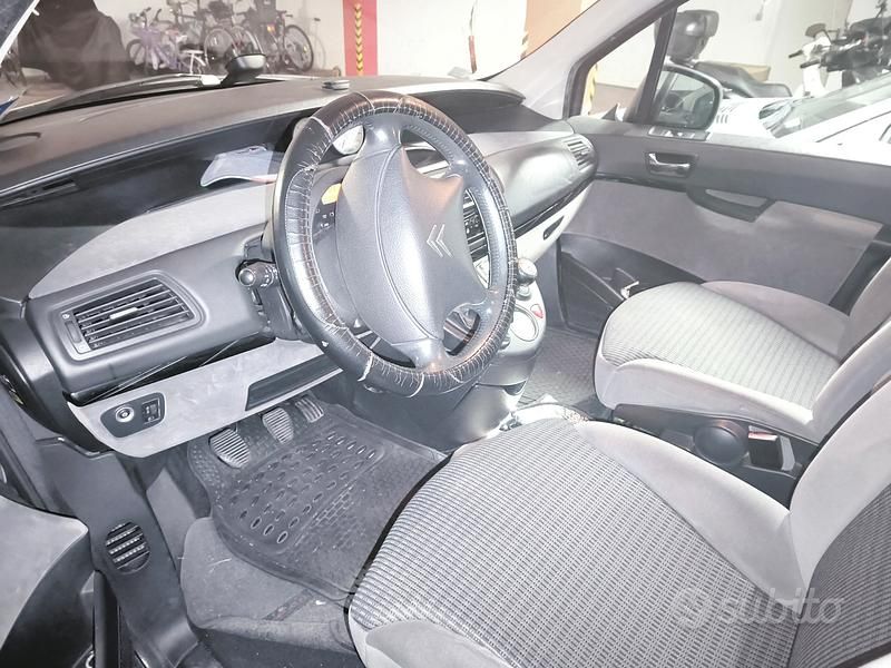 Usata Citroën C8 110 CV (80 kW) 2010 Nero Monovolume