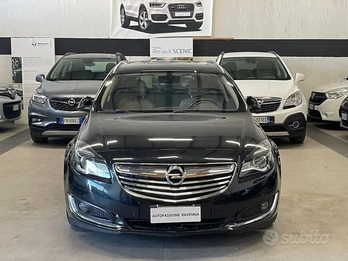 Usata Opel Insignia Cosmo 163 CV (119 kW) 2015 Nero Station wagon