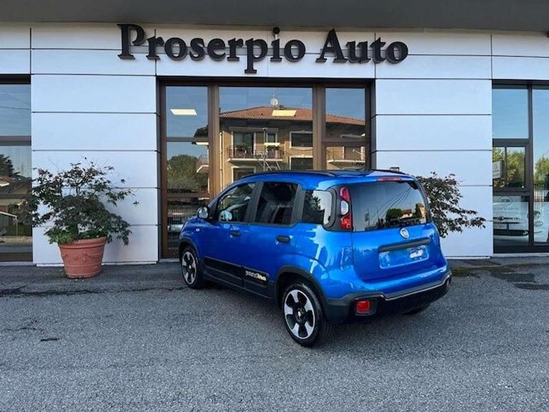 Usata Fiat Panda Cross Cross 69 CV (50 kW) 2024 Blu/azzurro Utilitaria