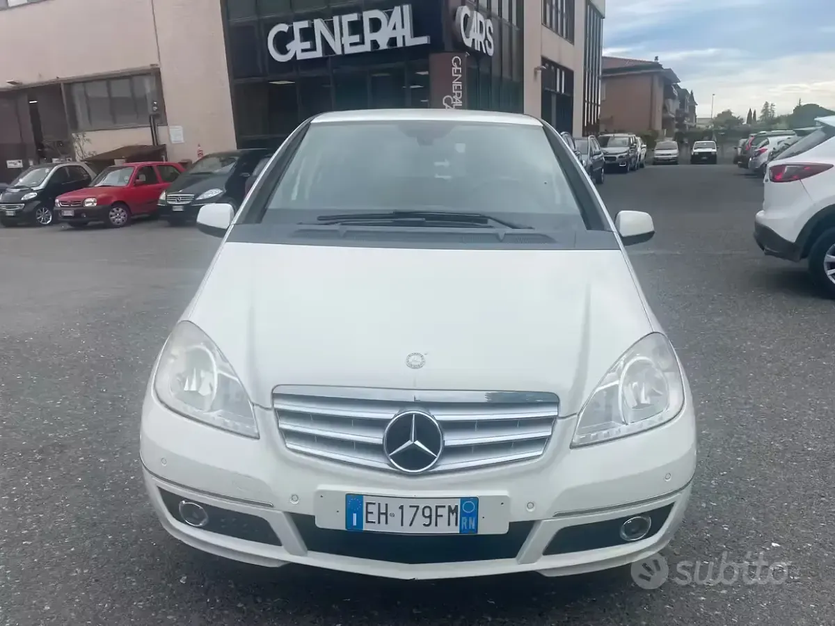 Usata Mercedes A160 Avantgarde 95 CV (69 kW) 2010 Bianco Berlina