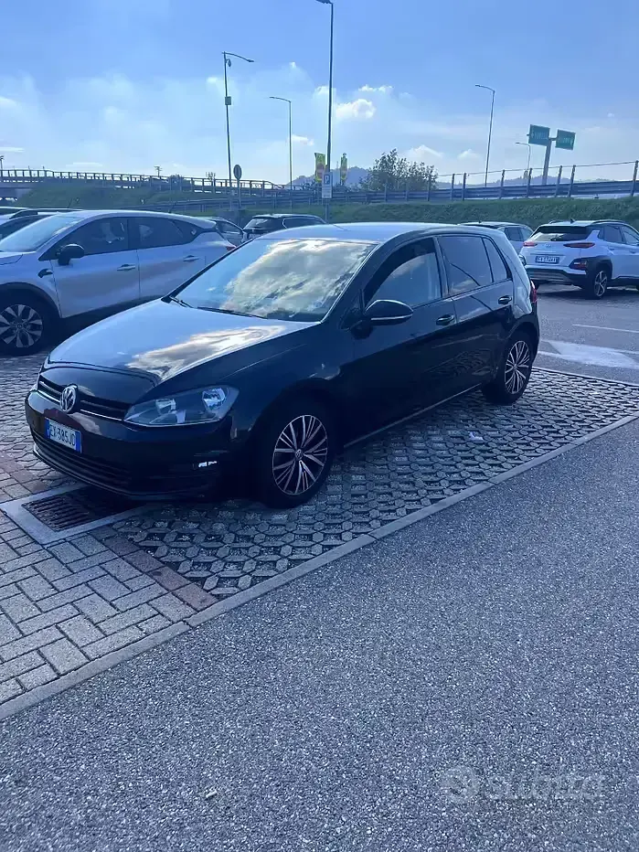 Usata VW Golf VII 105 CV (77 kW) 2015 Nero Berlina
