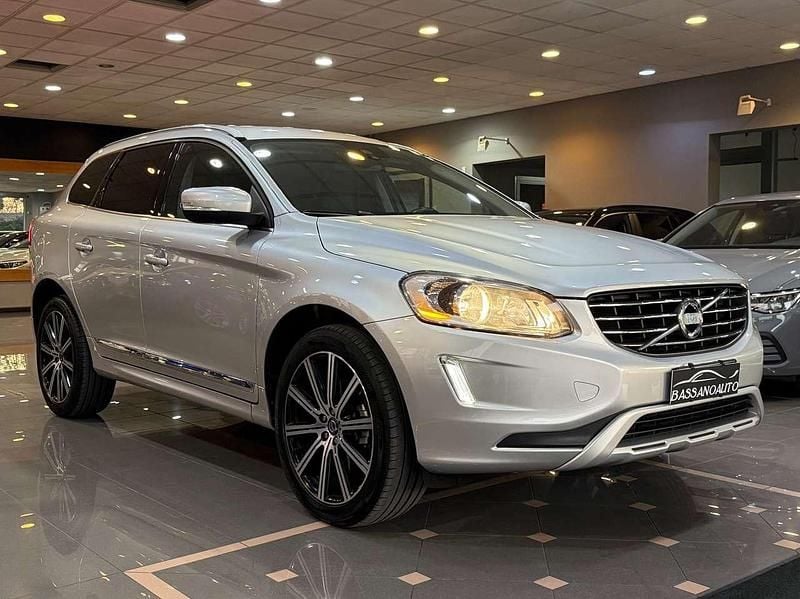 Usata Volvo XC60 Momentum 181 CV (133 kW) 2014 Grigio SUV