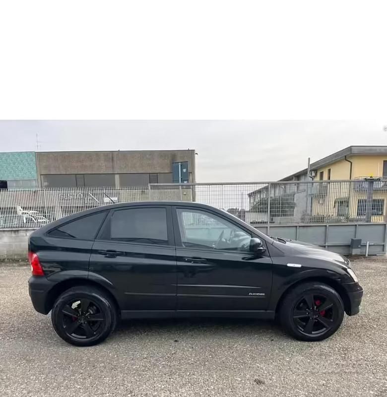 Usata Ssangyong (KGM) Actyon 141 CV (103 kW) 2011 Nero Pick-up