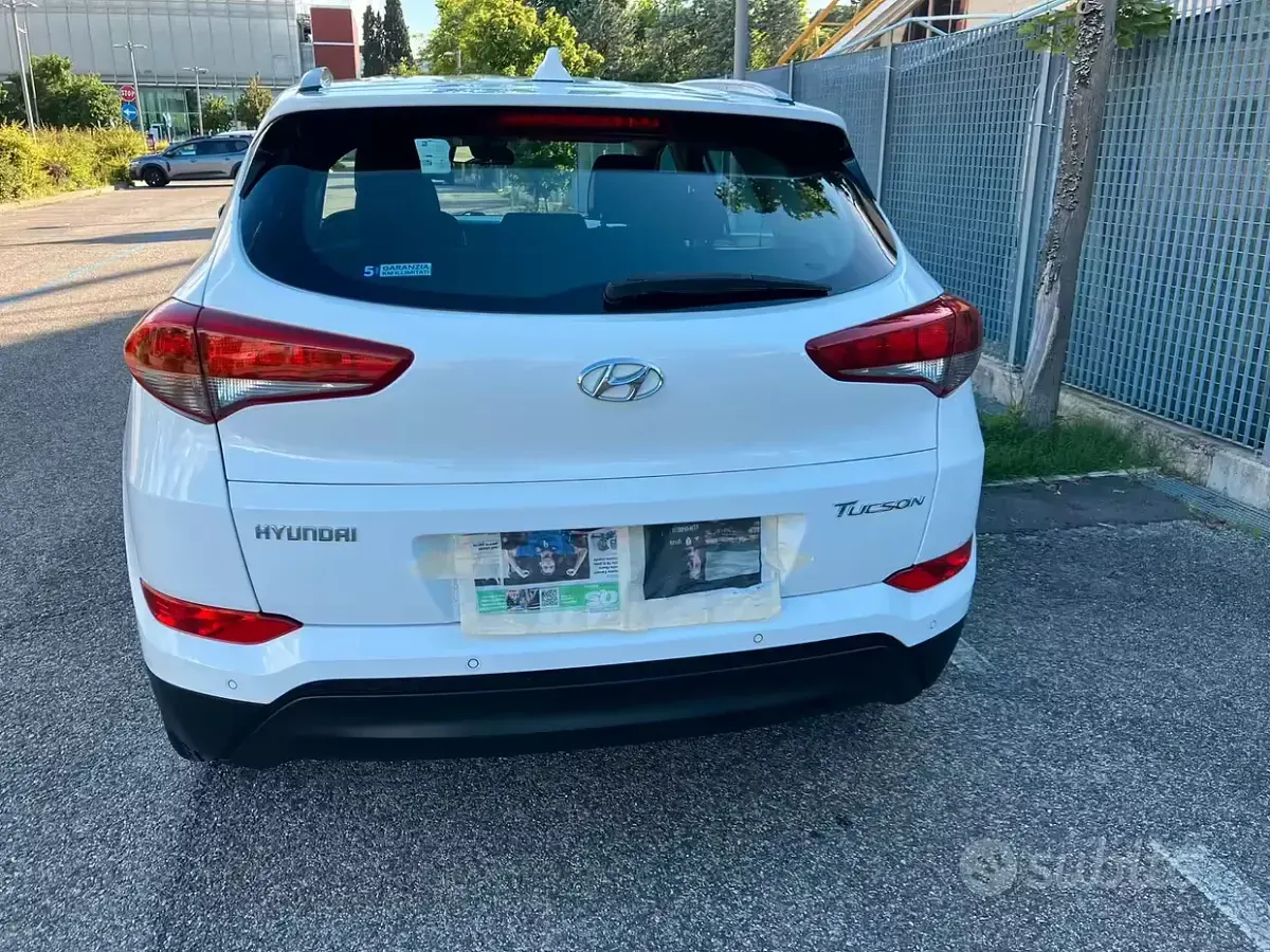 Usata Hyundai Tucson 116 CV (85 kW) 2018 Bianco SUV