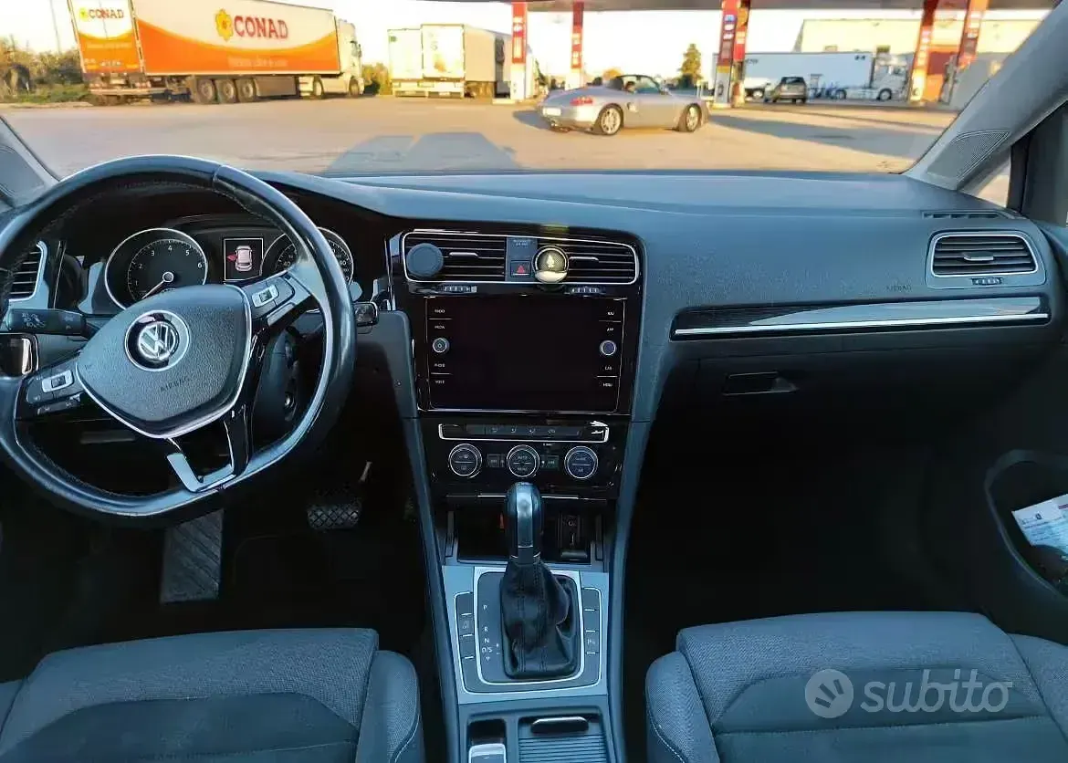 Usata VW Golf VII 110 CV (80 kW) 2018 Grigio Berlina