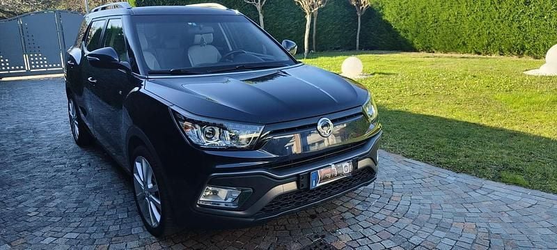 Usata Ssangyong (KGM) XLV 116 CV (85 kW) 2016 Blu/azzurro SUV