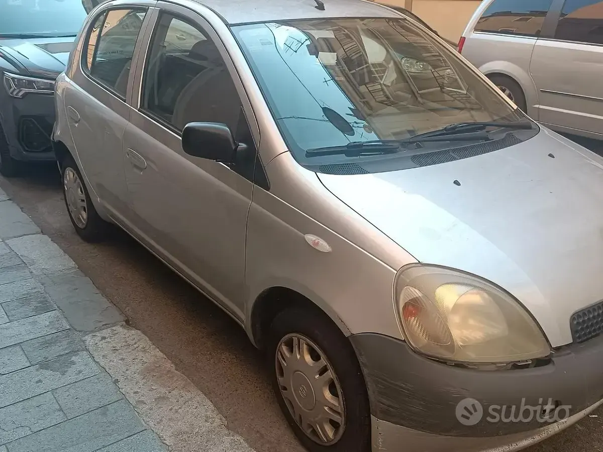 Usata Toyota Yaris 68 CV (50 kW) 2002 Berlina