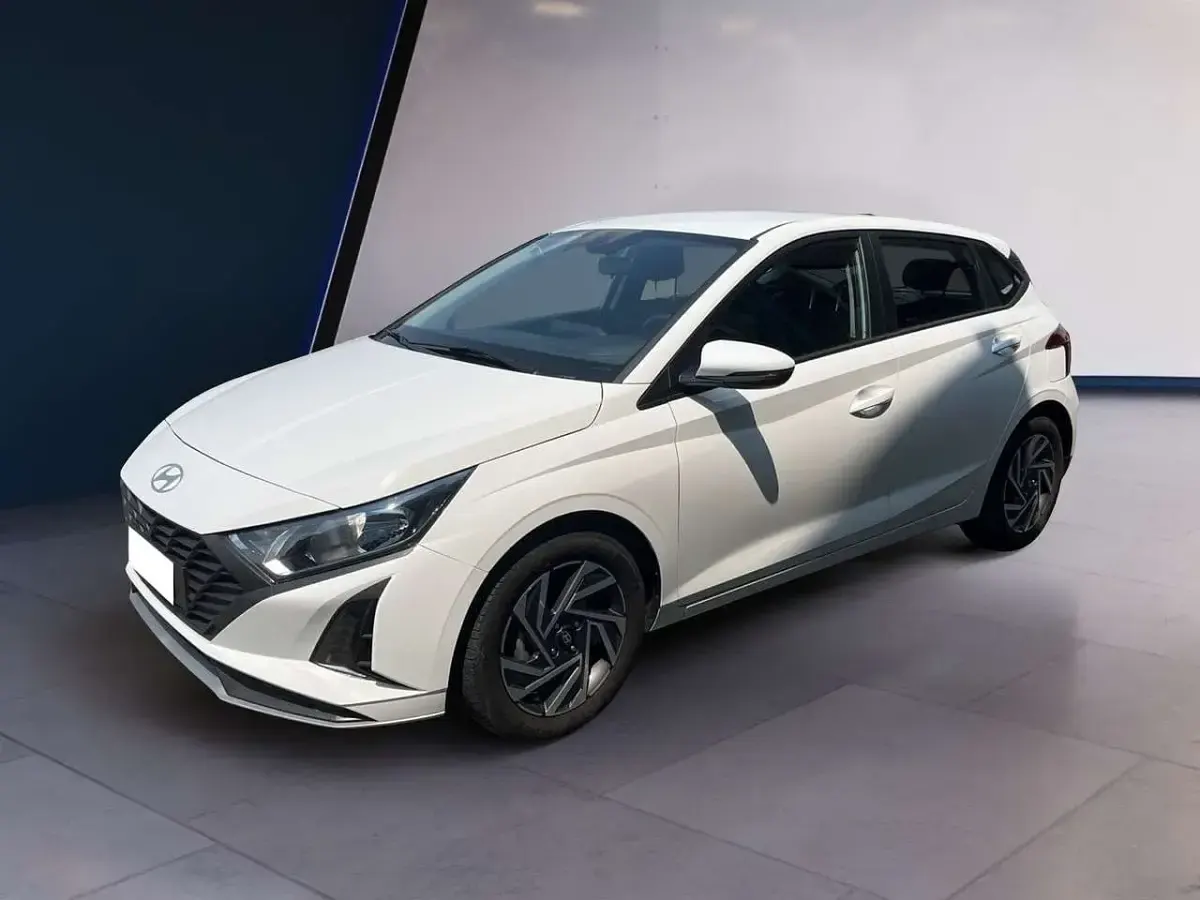 Usata Hyundai i20 84 CV (61 kW) 2023 Bianco Utilitaria