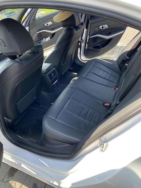 Usata BMW 330e Sport Line 184 CV (135 kW) 2021 Berlina