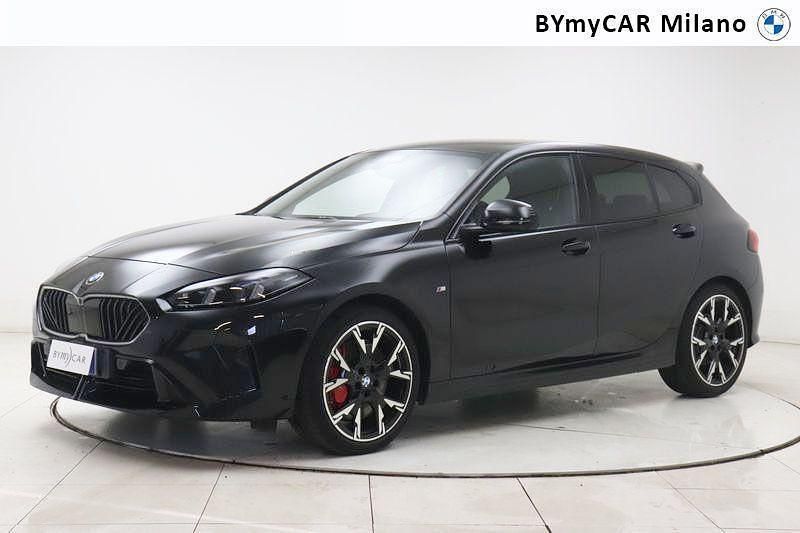 Usata BMW 118 Comfort Edition 150 CV (110 kW) 2024 Nero zaffiro Utilitaria