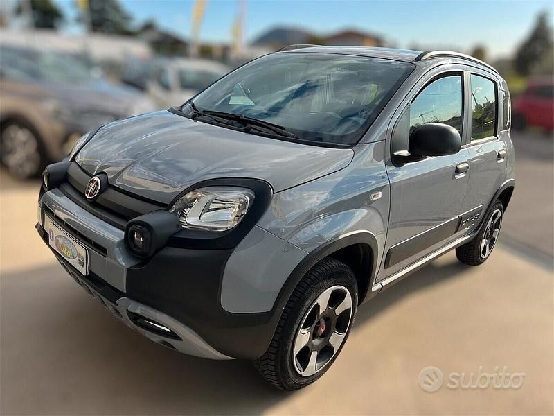 Usata Fiat Panda Cross Cross 85 CV (62 kW) 2021 Blu Utilitaria