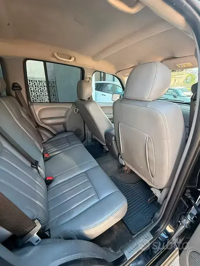 Usata Jeep Cherokee Limited 163 CV (119 kW) 2006 Nero SUV