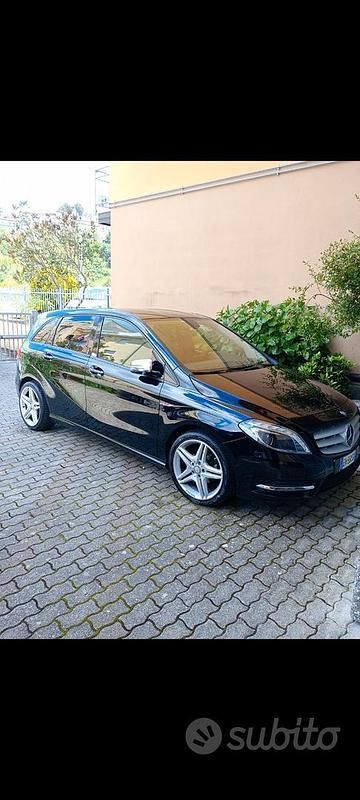 Usata Mercedes B180 109 CV (80 kW) 2013 Monovolume