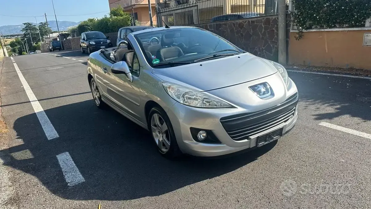 Usata Peugeot 207 CC 120 CV (88 kW) 2011 Grigio Cabrio