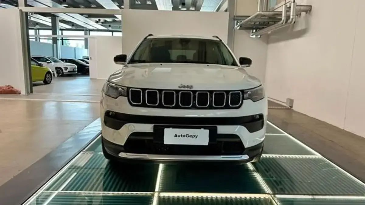 Usata Jeep Compass Limited 131 CV (96 kW) 2021 Bianco SUV