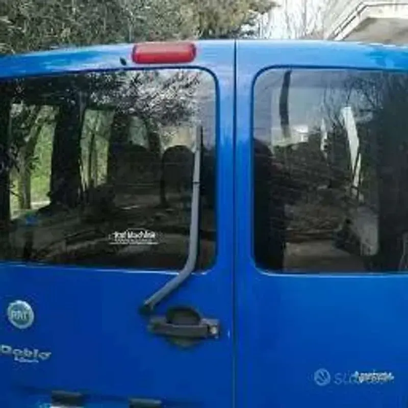 Usata Fiat Doblò Active 103 CV (75 kW) 2005 Blu/azzurro Monovolume
