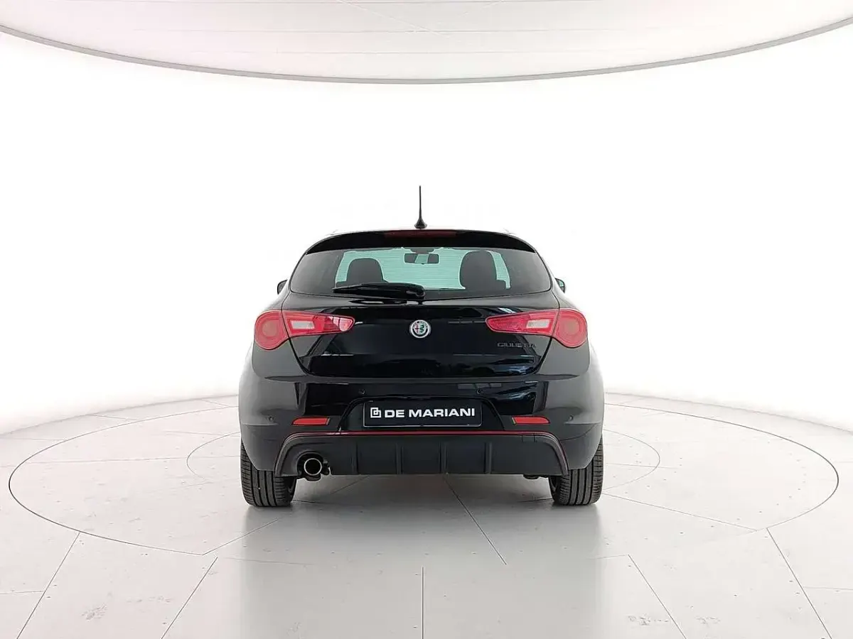 Usata Alfa Romeo Giulietta 120 CV (88 kW) 2020 Nero Utilitaria
