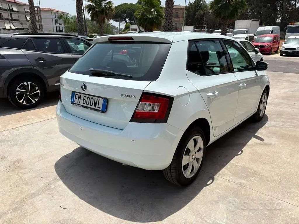 Usata Skoda Fabia 90 CV (66 kW) 2018 Bianco Berlina