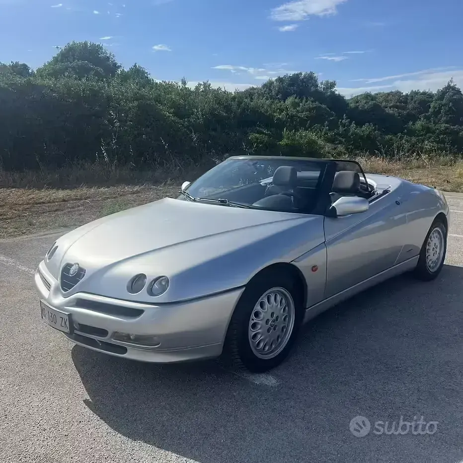 Usata Alfa Romeo Spider 150 CV (110 kW) 1997 Grigio Cabrio