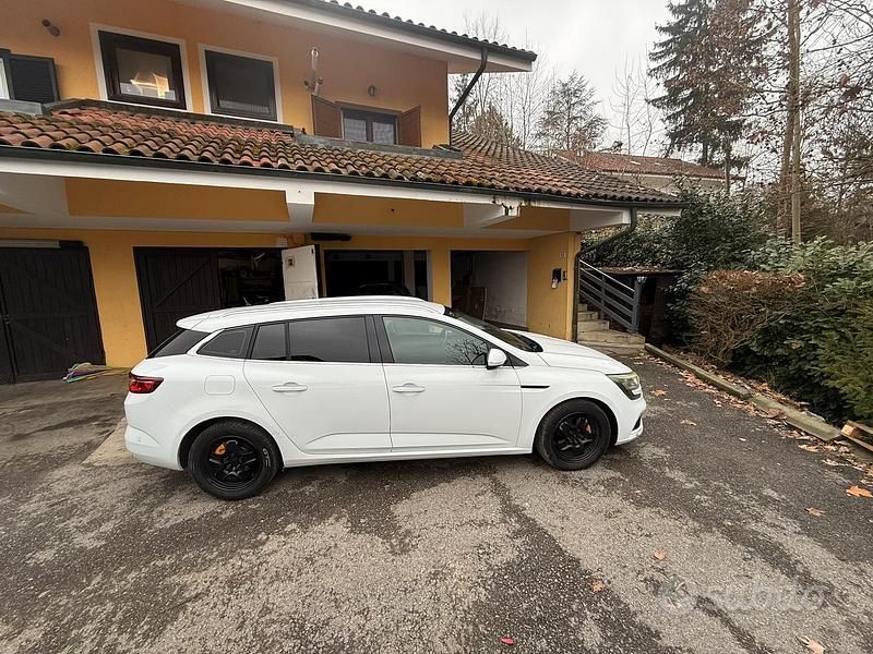 Usata Renault Mégane GrandTour 110 CV (80 kW) 2017 Bianco Station wagon