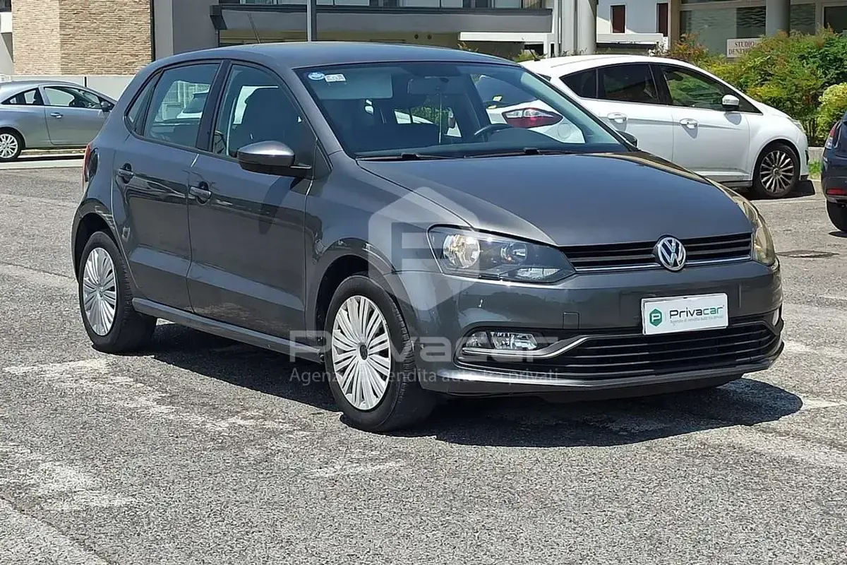 Usata VW Polo Trendline 60 CV (44 kW) 2014 Grigio Utilitaria