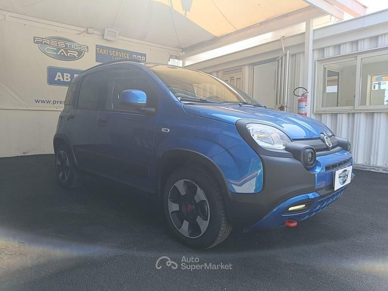Usata Fiat Panda Cross Cross 69 CV (50 kW) 2024 Blu Utilitaria