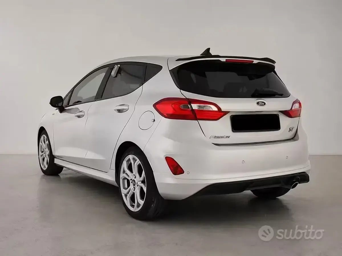 Usata Ford Fiesta ST-Line 95 CV (69 kW) 2021 Grigio Utilitaria